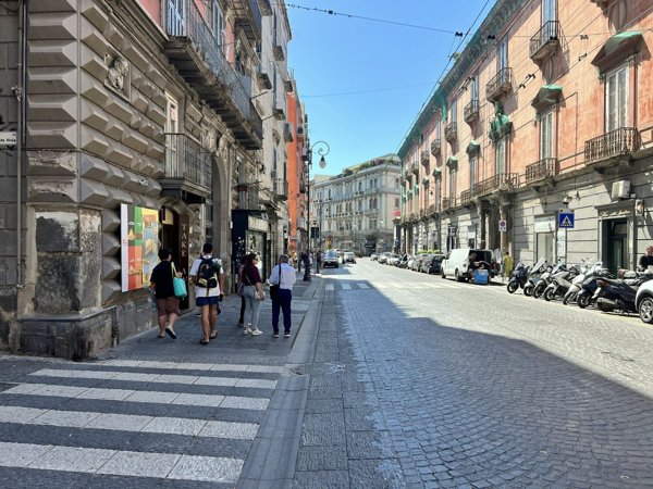 locale commerciale in affitto a Portici