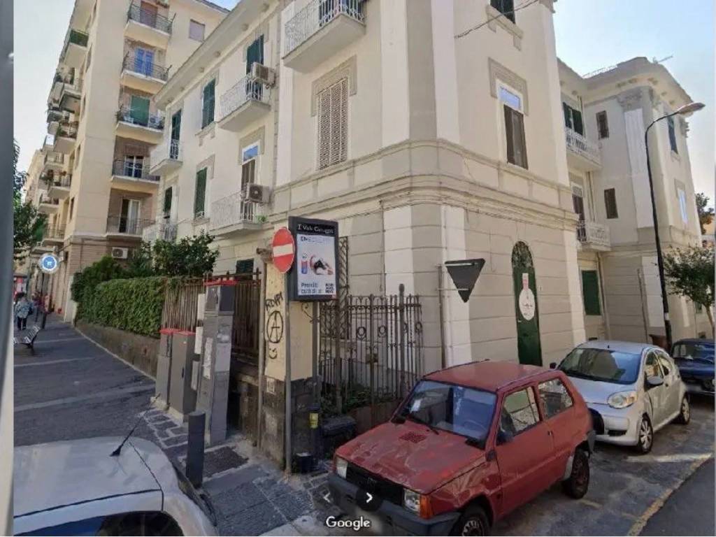 locale commerciale in affitto a Portici
