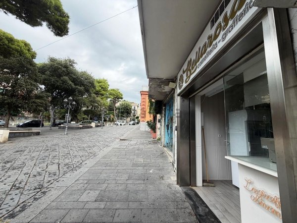 locale commerciale in affitto a Portici in zona Bellavista