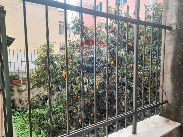 negozio in affitto a Pozzuoli