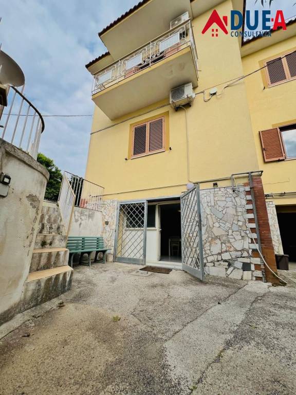appartamento in affitto a Pozzuoli