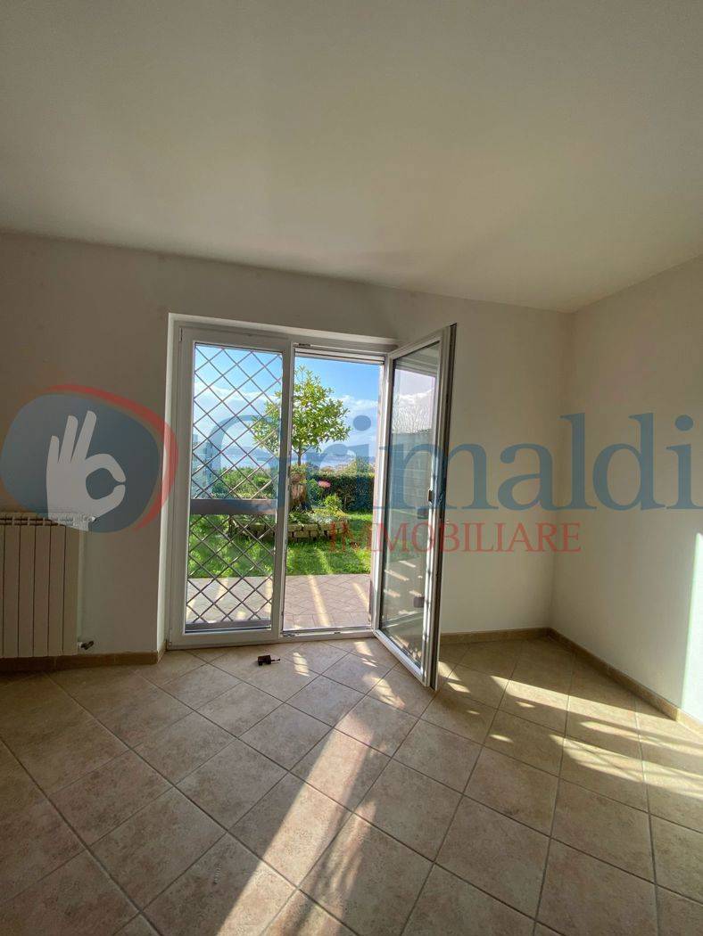 casa indipendente in affitto a Pozzuoli
