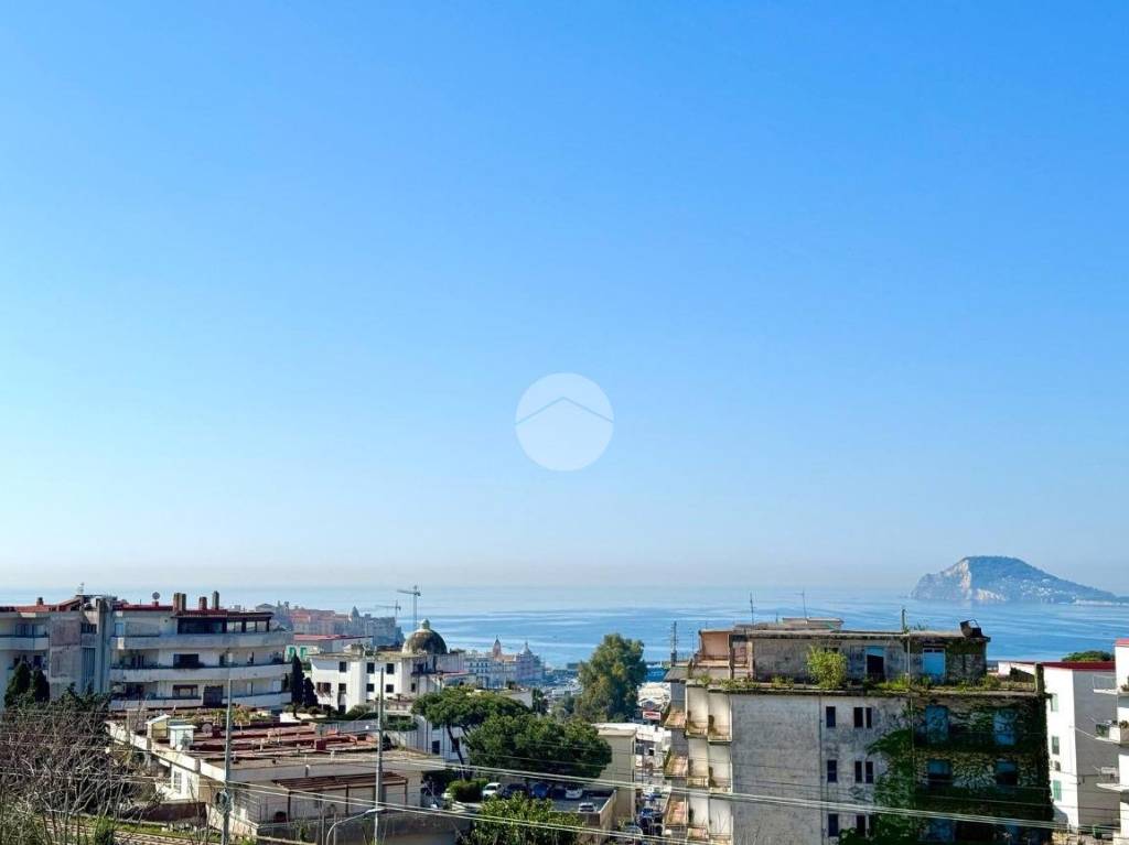 appartamento in affitto a Pozzuoli in zona Arco Felice