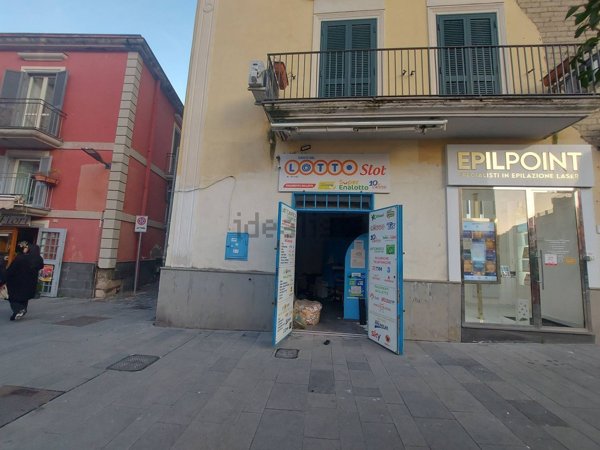 ufficio in affitto a Pozzuoli