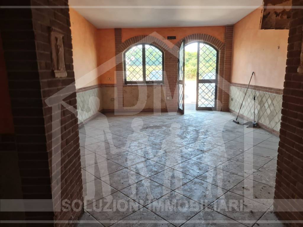 trivano in affitto a Pozzuoli in zona Monterusciello