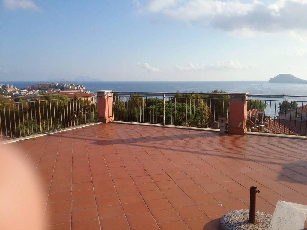 appartamento in affitto a Pozzuoli