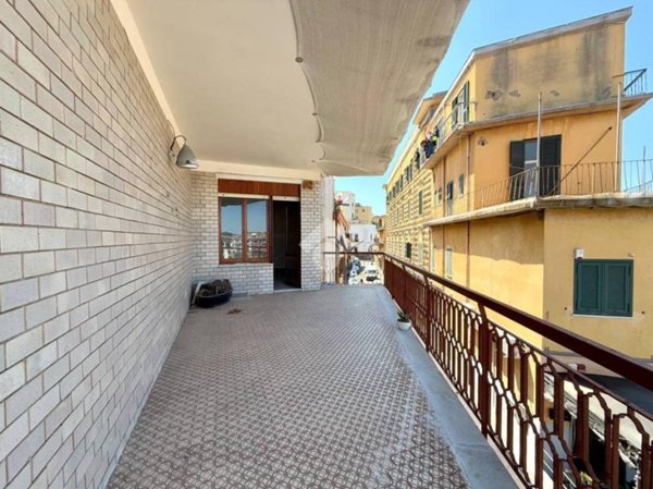 appartamento in affitto a Pozzuoli