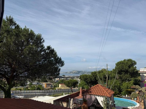 appartamento in affitto a Pozzuoli