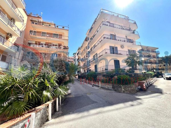 appartamento in affitto a Pozzuoli in zona Solfatara