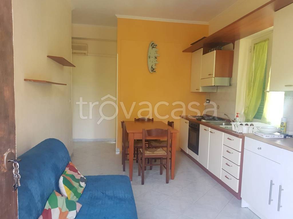 appartamento in affitto a Pozzuoli in zona Lucrino
