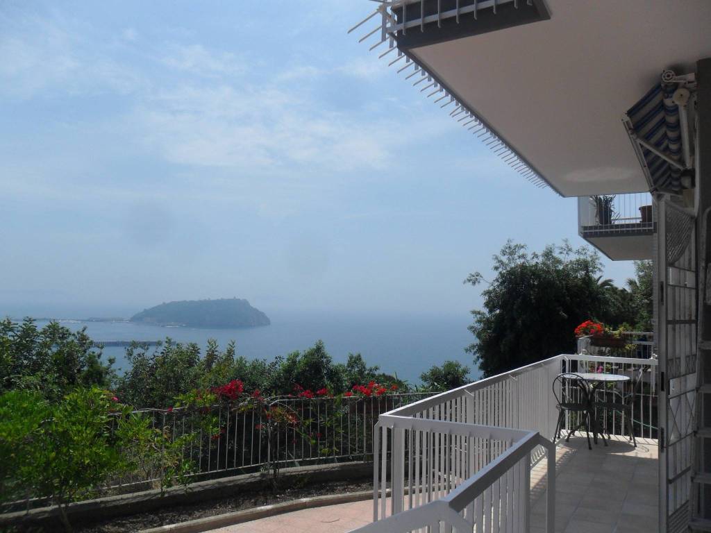 appartamento in affitto a Pozzuoli