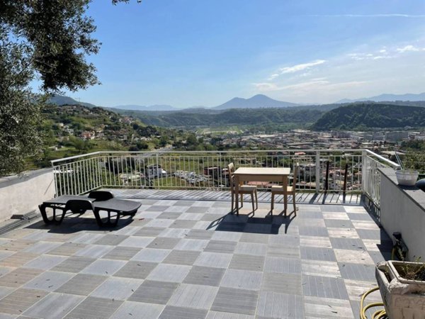 appartamento in affitto a Pozzuoli in zona Solfatara
