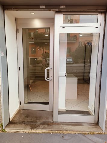 negozio in affitto a Pozzuoli
