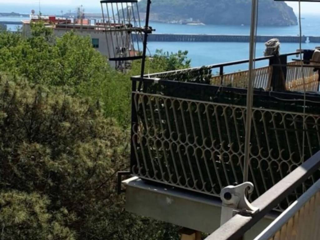 appartamento in affitto a Pozzuoli