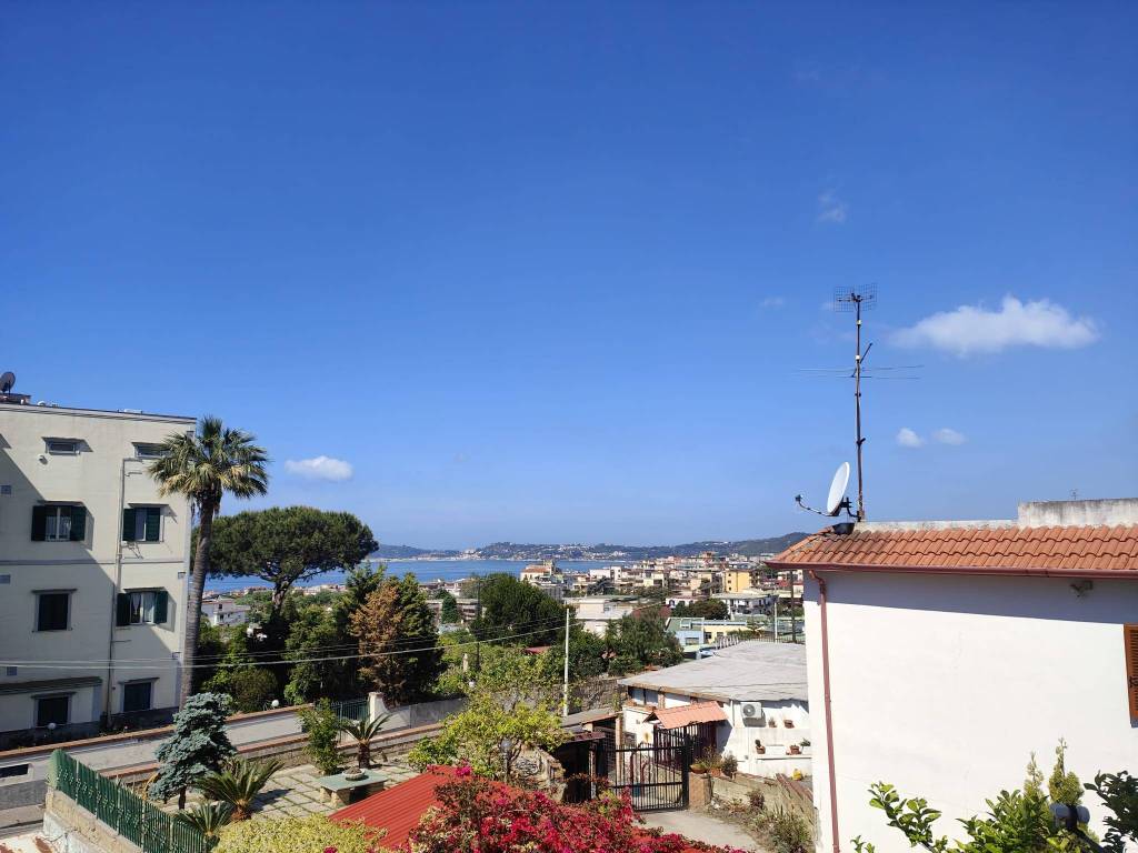 appartamento in affitto a Pozzuoli in zona Solfatara