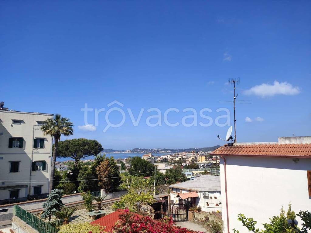 appartamento in affitto a Pozzuoli in zona Solfatara