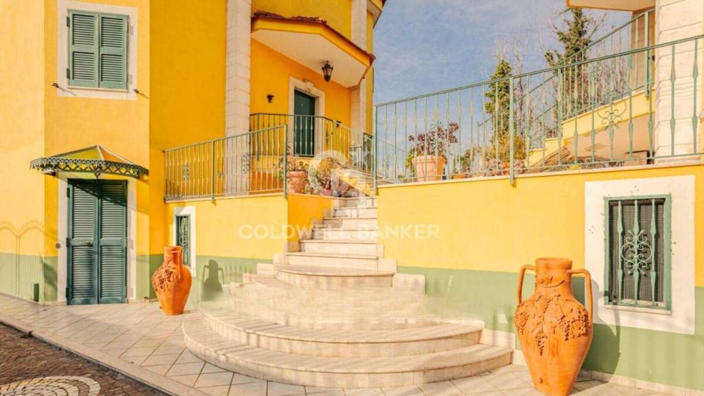 casa indipendente in affitto a Pozzuoli in zona Monterusciello