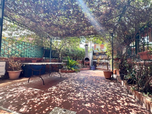 casa indipendente in affitto a Pozzuoli