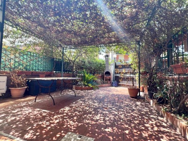 casa indipendente in affitto a Pozzuoli
