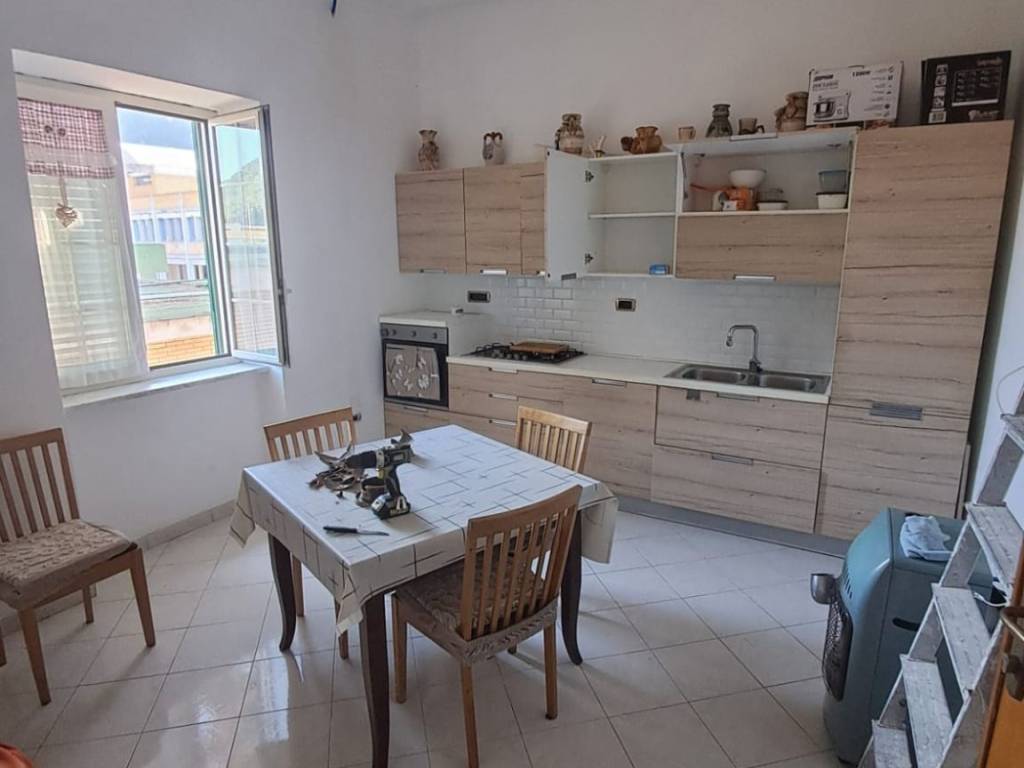 appartamento in affitto a Pozzuoli