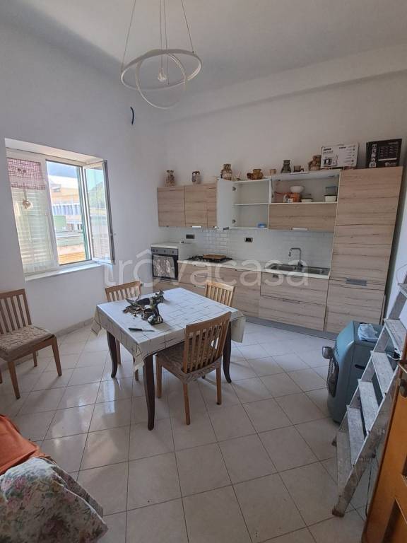 appartamento in affitto a Pozzuoli