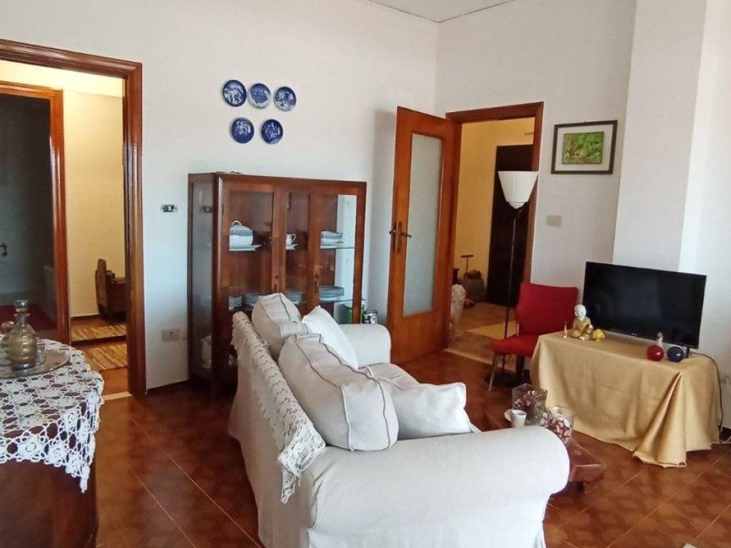 appartamento in affitto a Pozzuoli in zona Toiano