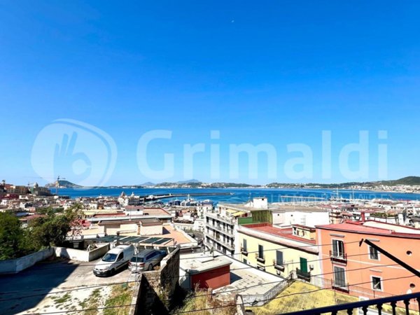 appartamento in affitto a Pozzuoli
