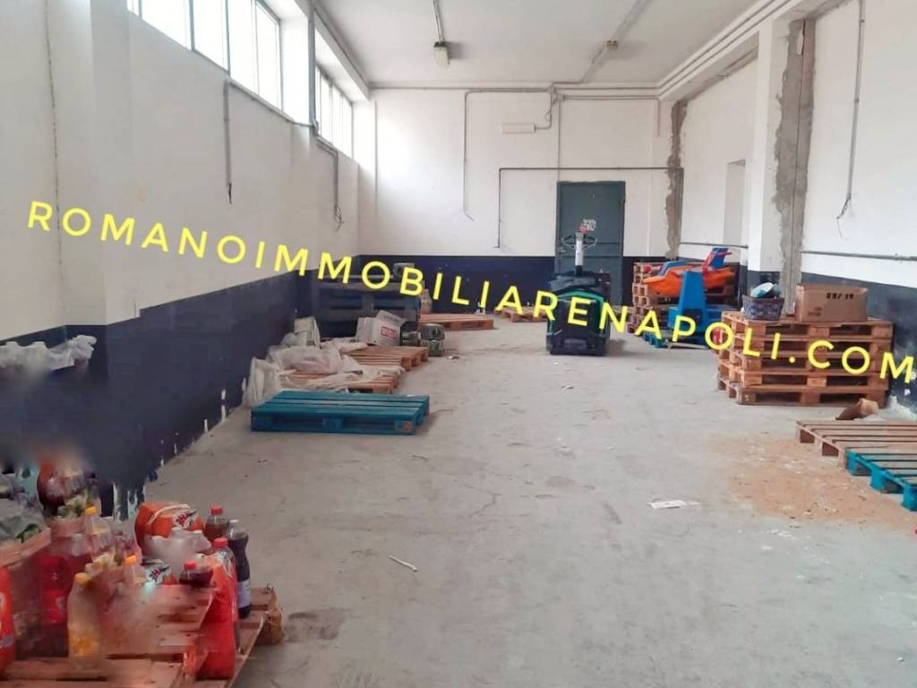 locale commerciale in affitto a Pozzuoli in zona Pisciarelli