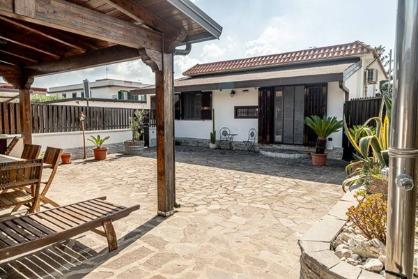 casa indipendente in affitto a Pozzuoli