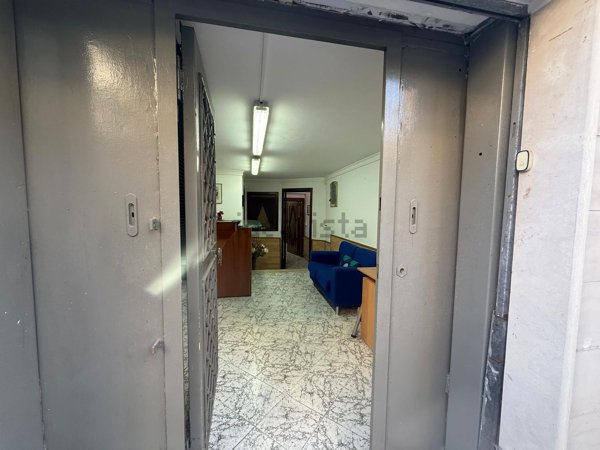 locale commerciale in affitto a Pozzuoli