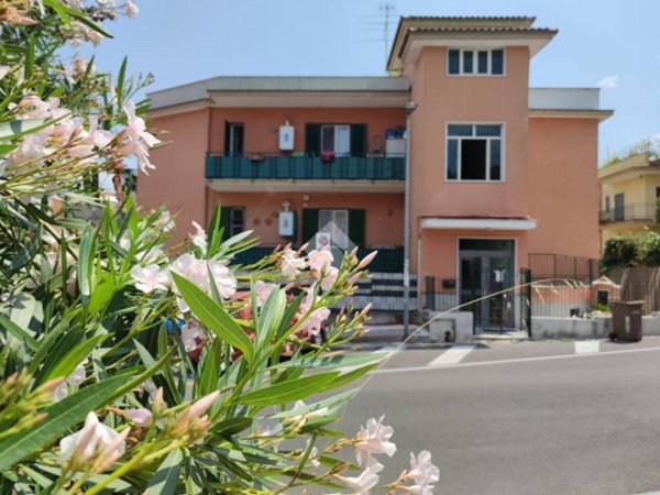appartamento in affitto a Pozzuoli in zona Arco Felice