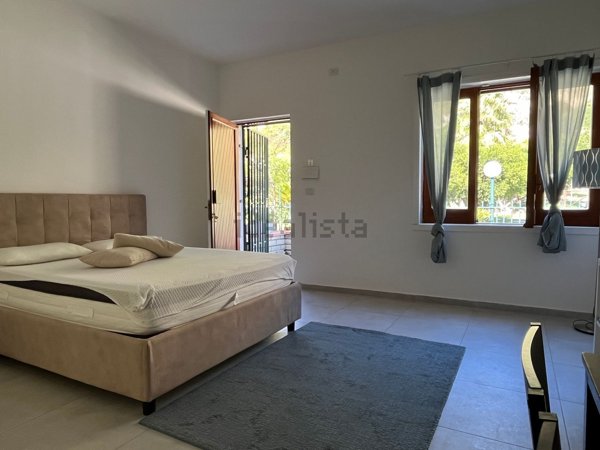 appartamento in affitto a Pozzuoli in zona Lucrino