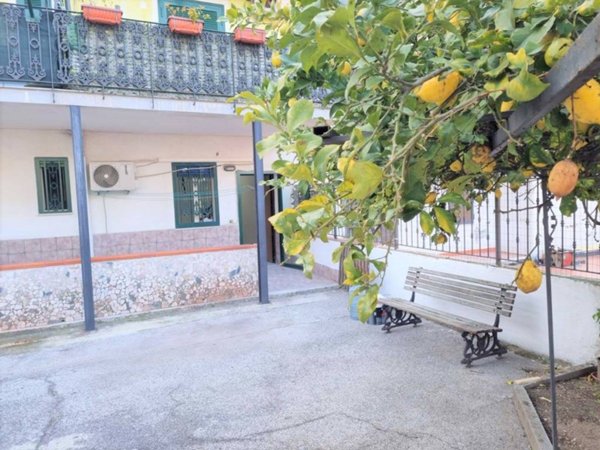 appartamento in affitto a Pozzuoli in zona Pisciarelli