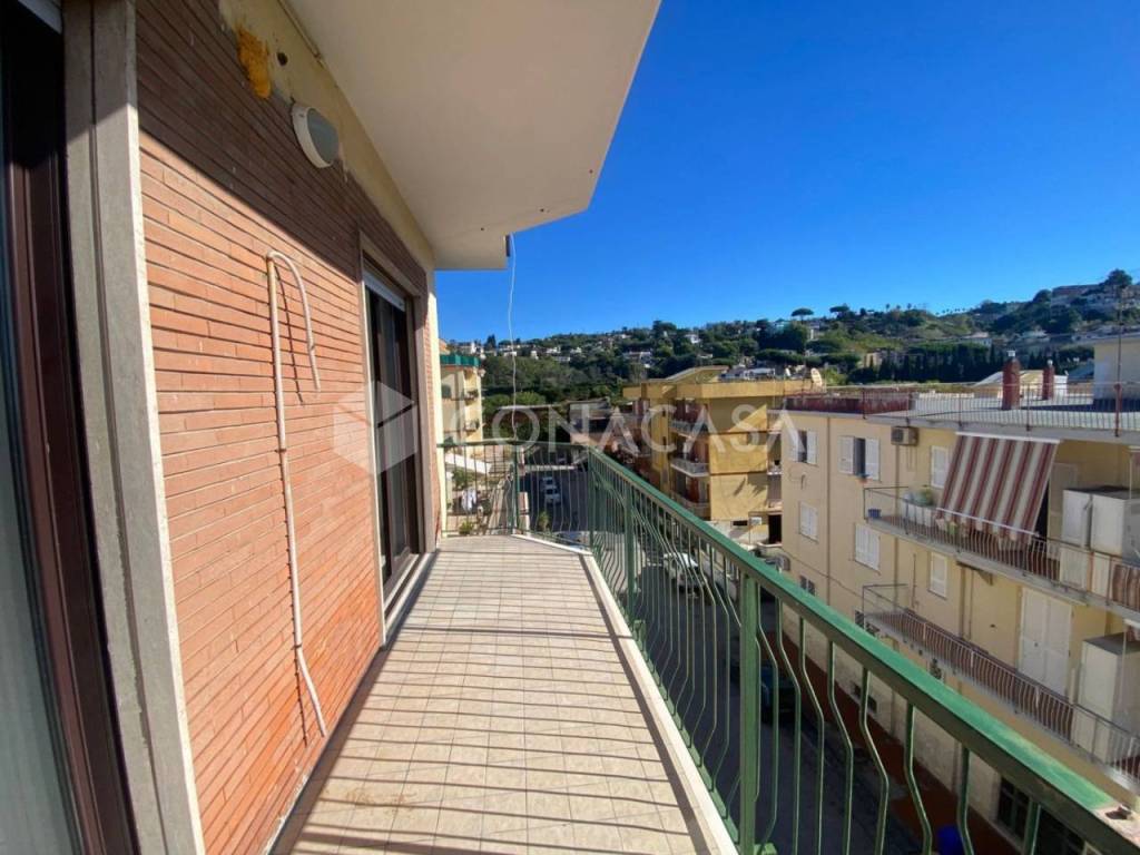 appartamento in affitto a Pozzuoli
