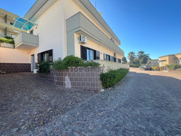 appartamento in affitto a Pozzuoli