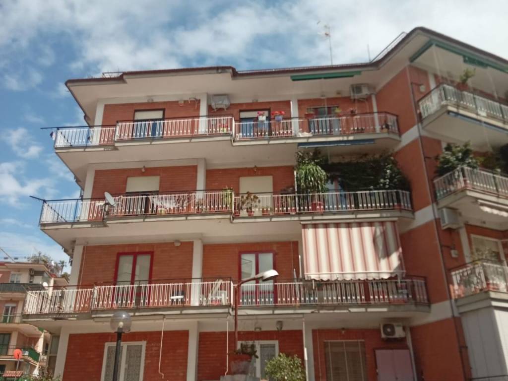 appartamento in affitto a Pozzuoli in zona Solfatara