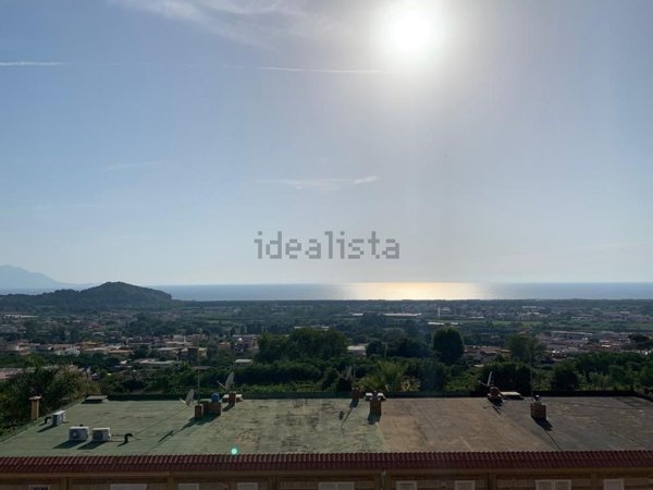 casa indipendente in affitto a Pozzuoli