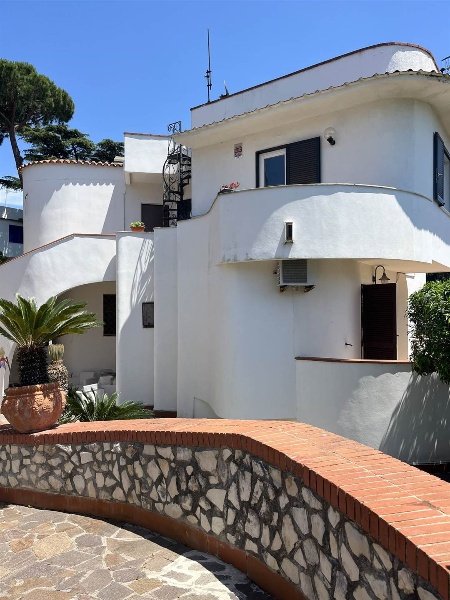 appartamento in affitto a Pozzuoli in zona Cuma