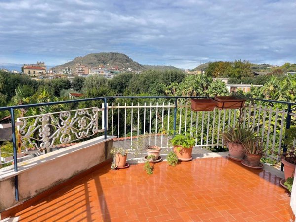 appartamento in affitto a Pozzuoli