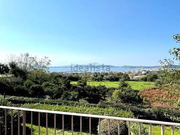 casa indipendente in affitto a Pozzuoli