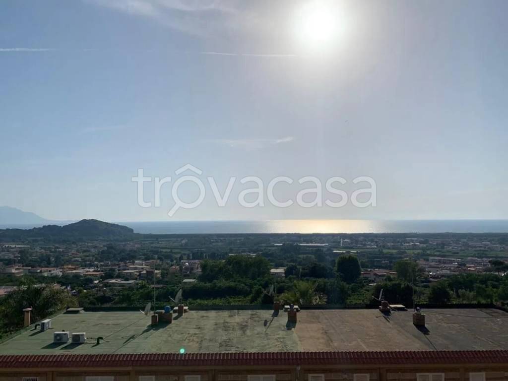 casa indipendente in affitto a Pozzuoli