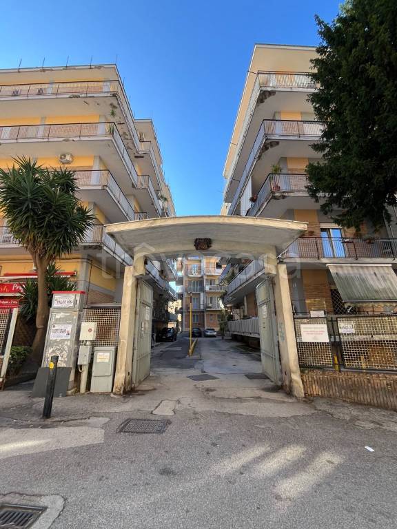 appartamento in affitto a Pozzuoli