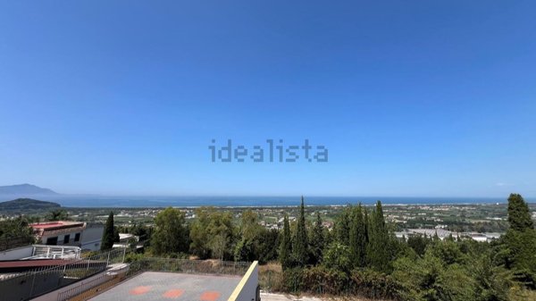 casa indipendente in affitto a Pozzuoli in zona Monterusciello