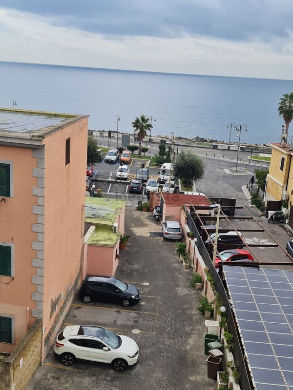 appartamento in affitto a Pozzuoli