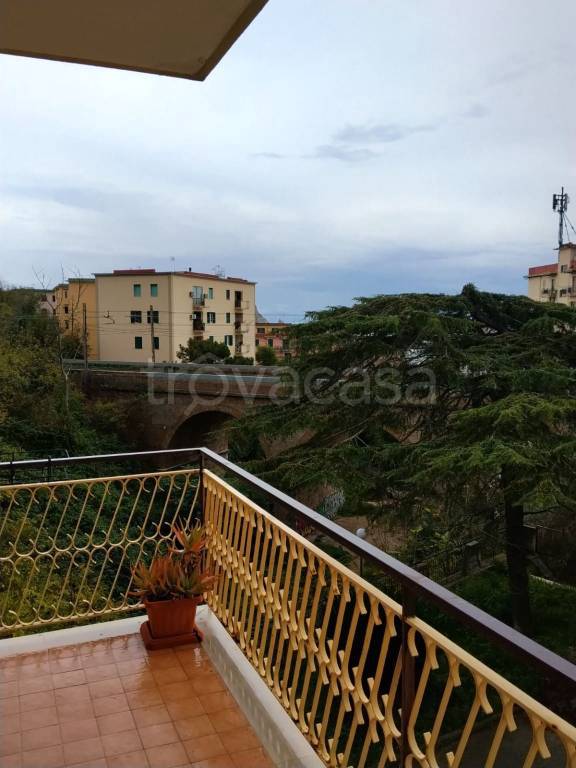 appartamento in affitto a Pozzuoli