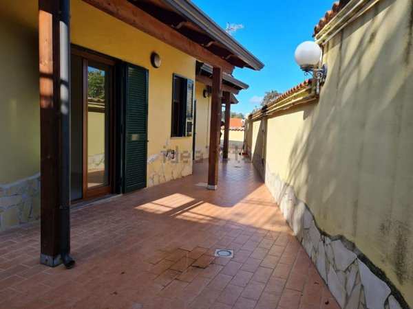 appartamento in affitto a Pozzuoli in zona Monterusciello