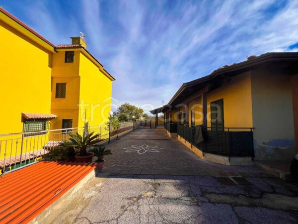 appartamento in affitto a Pozzuoli in zona Monterusciello