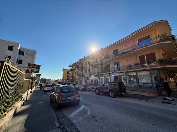 locale commerciale in affitto a Pozzuoli in zona Licola Lido