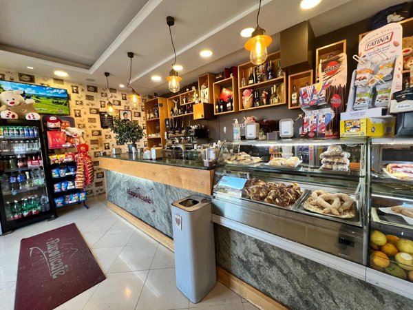 negozio in affitto a Pozzuoli