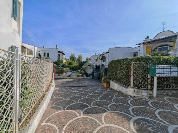 appartamento in affitto a Pozzuoli in zona Arco Felice